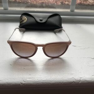 Ray-Ban Women’s Sunglasses-Brown Rim